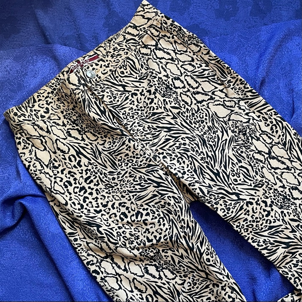 Makers True Originals | Leopard high waisted jeans